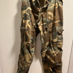 Camp pants